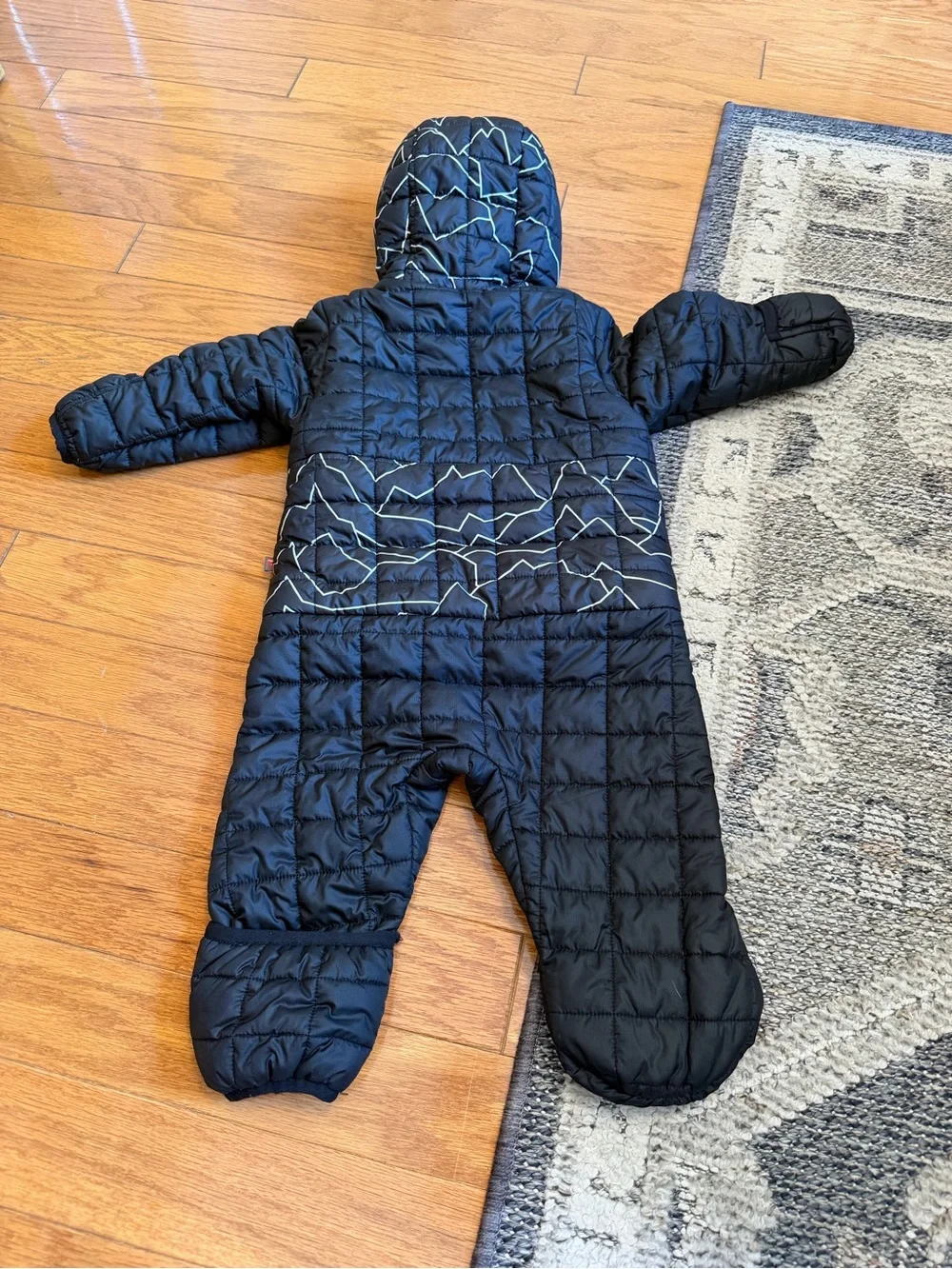 picture Organic Clothing Snowy Baby suit 6/12 months